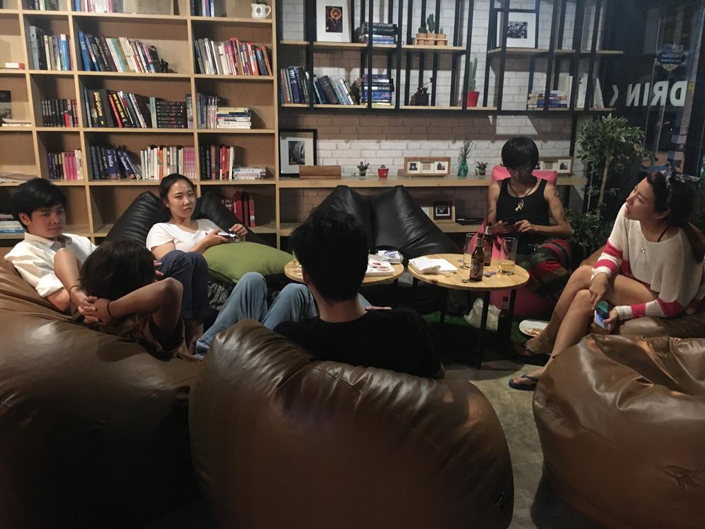 Hostel Marktel & Coffee Chiang Mai
