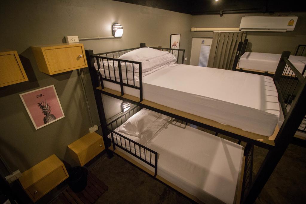 Hostel Marktel & Coffee Chiang Mai