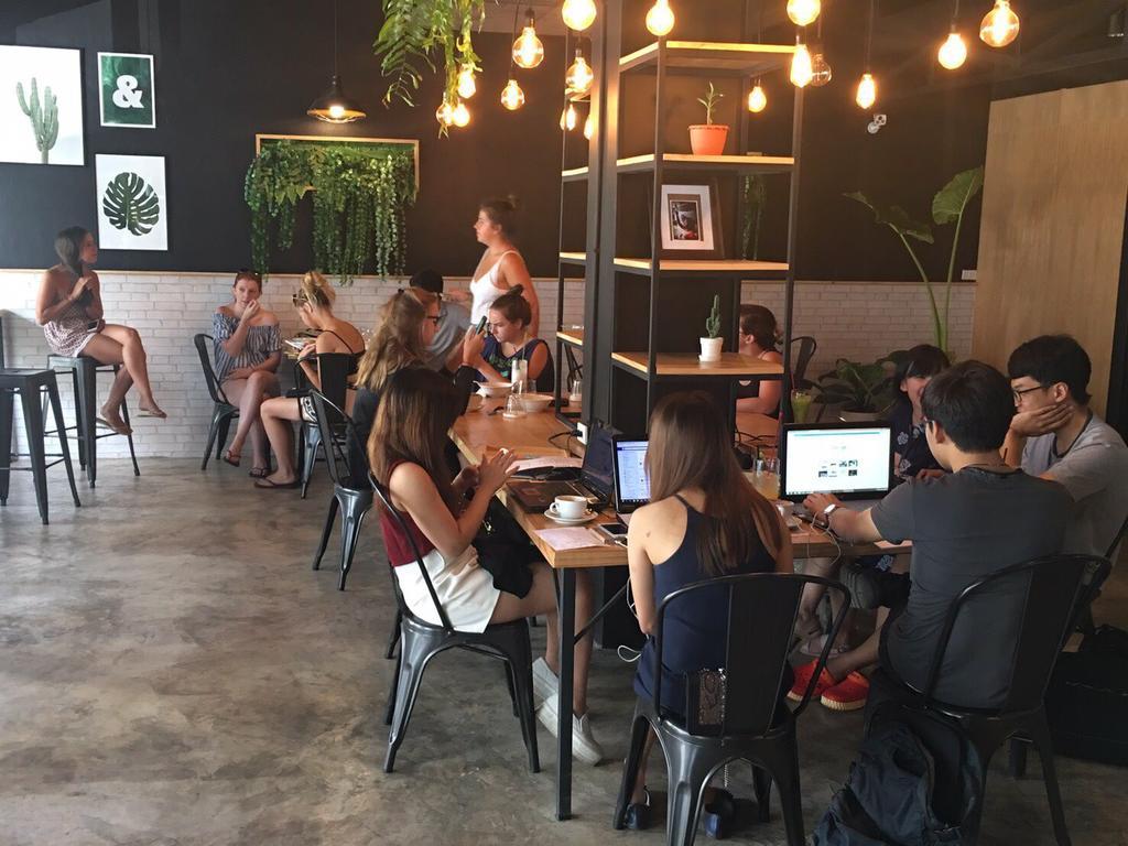 Hostel Marktel & Coffee Chiang Mai