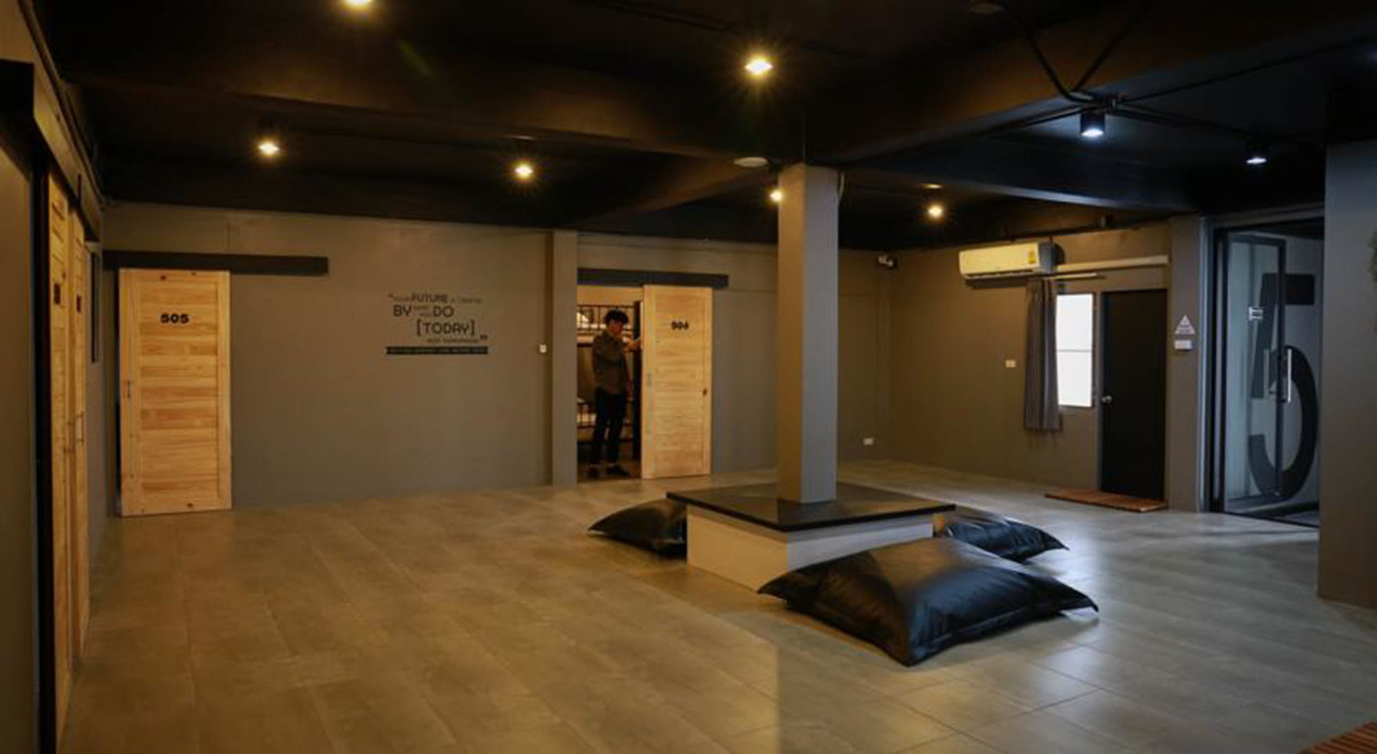 Marktel & Coffee Hostel *
